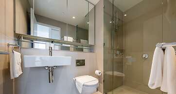Melbourne Private Apartments - Collins Street Waterfront, Docklands