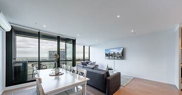 Melbourne Private Apartments - Collins Street Waterfront, Docklands