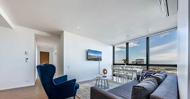 Melbourne Private Apartments - Collins Street Waterfront, Docklands