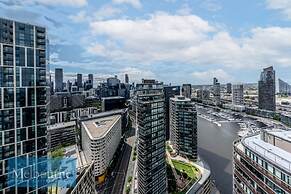 Melbourne Private Apartments - Collins Street Waterfront, Docklands