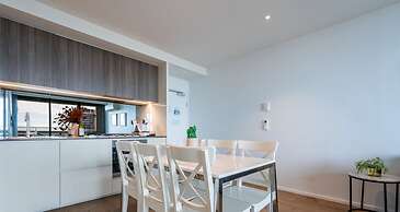 Melbourne Private Apartments - Collins Street Waterfront, Docklands