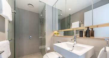 Melbourne Private Apartments - Collins Street Waterfront, Docklands