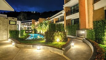 B2 Mae Hong Son Premier Hotel