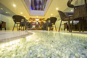 Yatri Suites and Spa