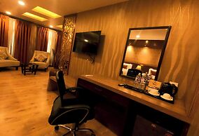 Yatri Suites and Spa