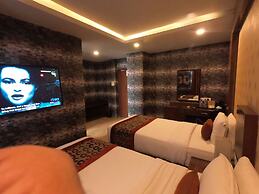 Yatri Suites and Spa