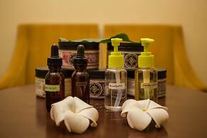 Yatri Suites and Spa