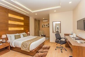 Yatri Suites and Spa