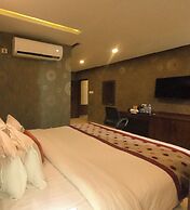 Yatri Suites and Spa