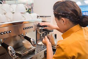 Yatri Suites and Spa