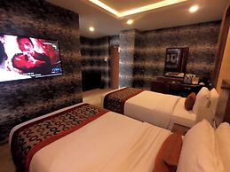 Yatri Suites and Spa