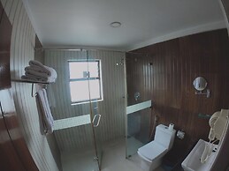 Yatri Suites and Spa