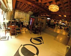 Yatri Suites and Spa