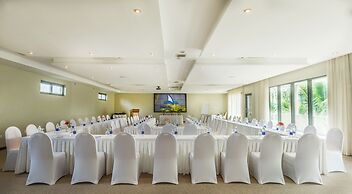 Ngalawa Hotel & Resort