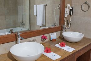 Ngalawa Hotel & Resort