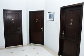 Allegro Holiday Suites