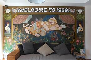 Small Space Cafe and Hostel