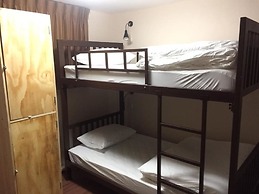 Small Space Cafe and Hostel