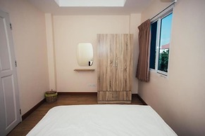 Small Space Cafe and Hostel