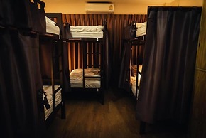 Small Space Cafe and Hostel