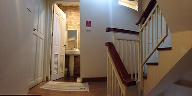 Small Space Cafe and Hostel