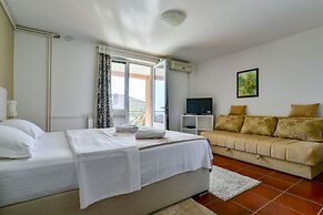 Apartments Kentera