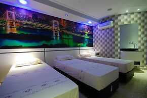 Motel Fest - Adults Only