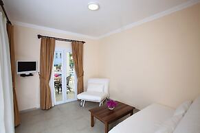 Mer-Can Story Apart Hotel