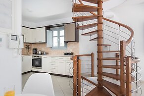 Secret Earth Santorini