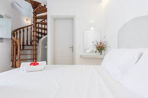 Secret Earth Santorini