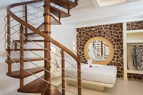 Secret Earth Santorini