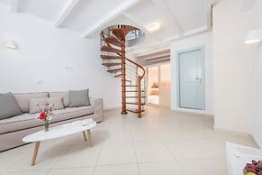 Secret Earth Santorini