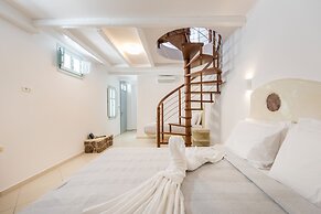 Secret Earth Santorini