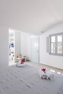 Secret Earth Santorini