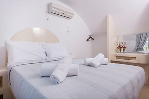 Secret Earth Santorini