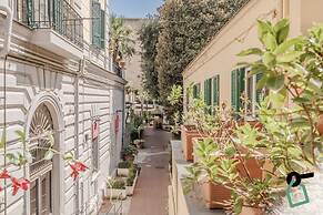 Hotiday Room Collection - Napoli Residenza Scarlatti