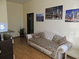 Smart People Eco Hotel