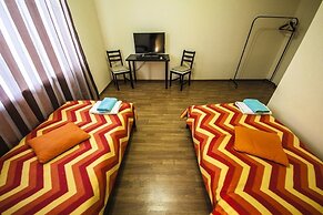 Smart People Eco Hotel