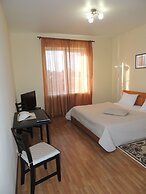 Smart People Eco Hotel