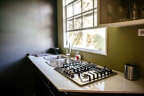 Paradise Home Apartments