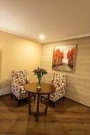 Quindeloma Art Hotel And Gallery