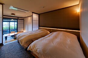 Yufuin Onsen Toshoan