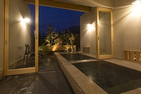 Yufuin Onsen Toshoan