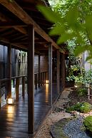 Yufuin Onsen Toshoan