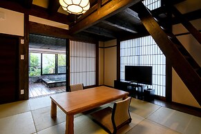 Yufuin Onsen Toshoan