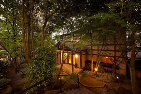 Yufuin Onsen Toshoan