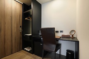 KUN Tour Hotel Feng Chai