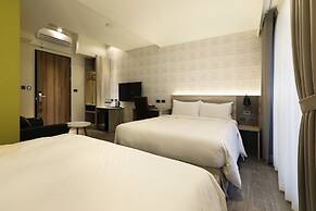 KUN Tour Hotel Feng Chai