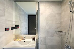 KUN Tour Hotel Feng Chai