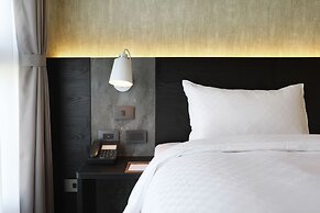 KUN Tour Hotel Feng Chai